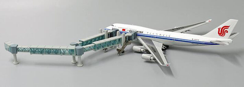 1:400 Scale Airport Passenger Boarding Bridge Single/Dual Channel & Airbus A380 model Wide body aircraft plane scene display toy