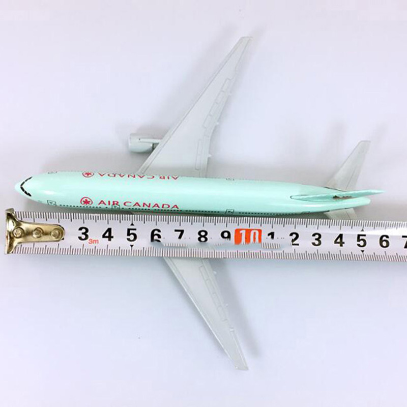 16CM Canada aviation Diecast Airplaen 1:400 Scale Boeing B777-200 model alloy aircraft with base collectible display toy plane