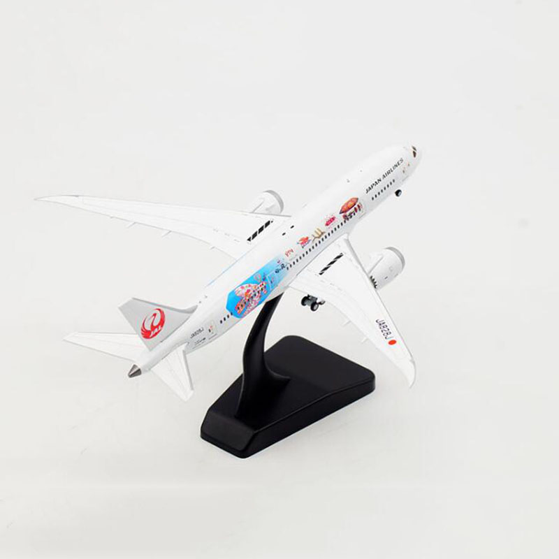 1:400 Scale B787-8 JA828J model Airplane Airlines Alloy Aircraft W base wheel Diecast plastic Plane Toy Gift display