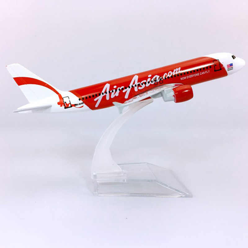 16CM Red Diecast Aircraft 1:400 Airbus A320-200 model Air Asia airline with base alloy airplane CHRISTMAS plane For collection
