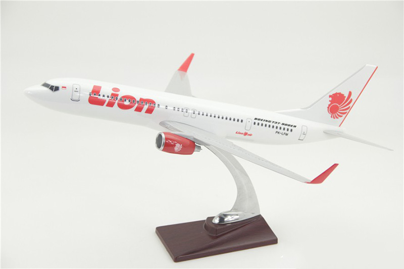 40cm Static Aircraft Toys 1/100 scale Boeing B737-900 Indonesia Lion Air line airplane Model diecast plastic alloy plane gifts 40cm Static Aircraft Toys 1/100 scale Boeing B737-900 Indonesia Lion Air line airplane Model diecast plastic alloy plane gifts