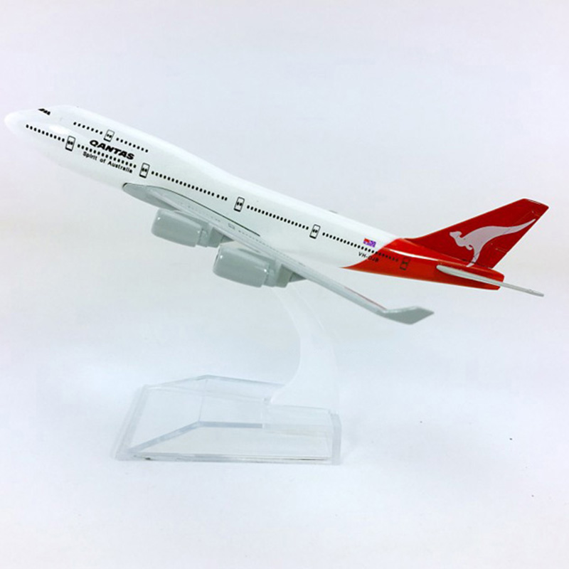 16CM Diecast Aircraft 1:400 Boeing B747-400 model QANTAS Australia airline with base alloy airplane display collection ChildGift 16CM Diecast Aircraft 1:400 Boeing B747-400 model QANTAS Australia airline with base alloy airplane display collection ChildGift