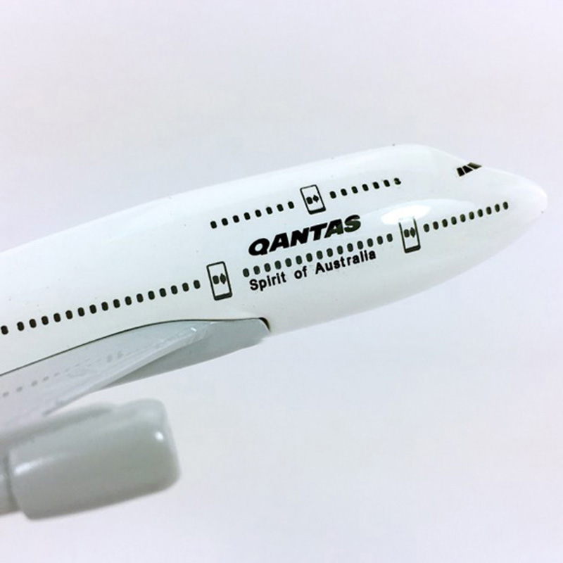 16CM Diecast Aircraft 1:400 Boeing B747-400 model QANTAS Australia airline with base alloy airplane display collection ChildGift 16CM Diecast Aircraft 1:400 Boeing B747-400 model QANTAS Australia airline with base alloy airplane display collection ChildGift