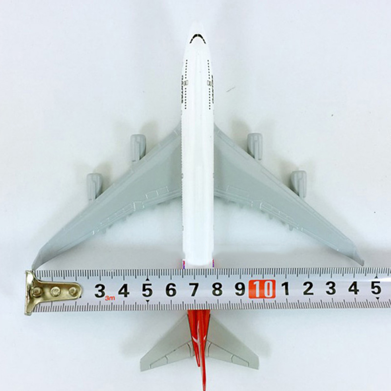 16CM Diecast Aircraft 1:400 Boeing B747-400 model QANTAS Australia airline with base alloy airplane display collection ChildGift 16CM Diecast Aircraft 1:400 Boeing B747-400 model QANTAS Australia airline with base alloy airplane display collection ChildGift