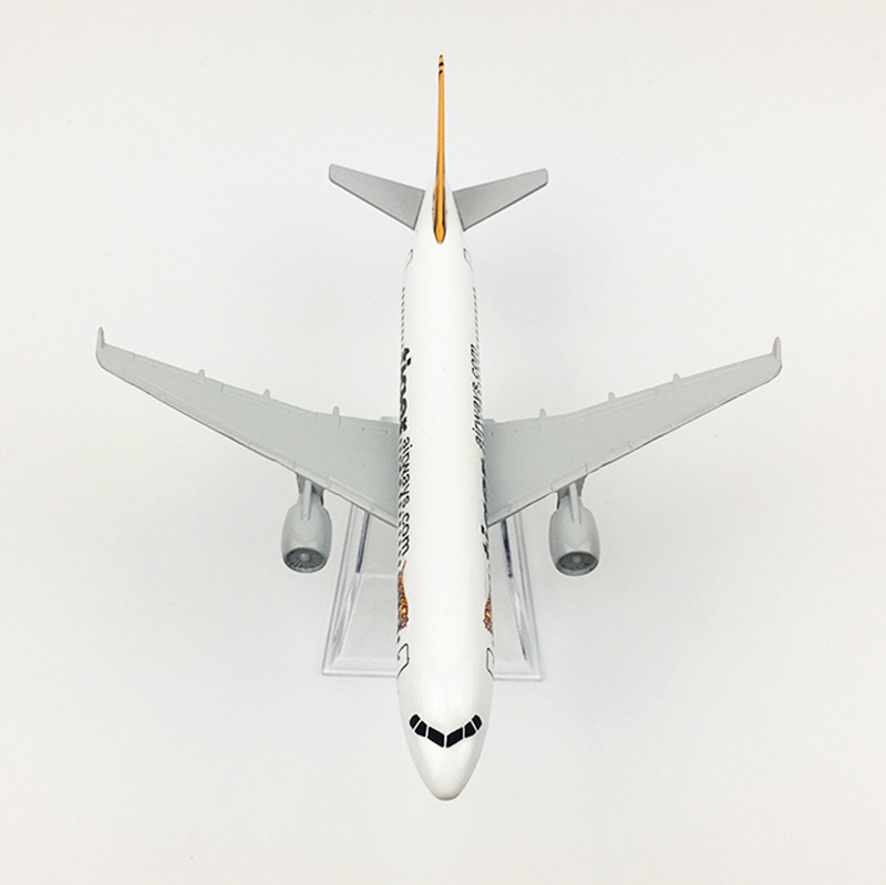 16CM 1:400 Airbus A320 model Air tiger airways airline With landing gear base alloy aircraft Diecasting Toys plane display Gift