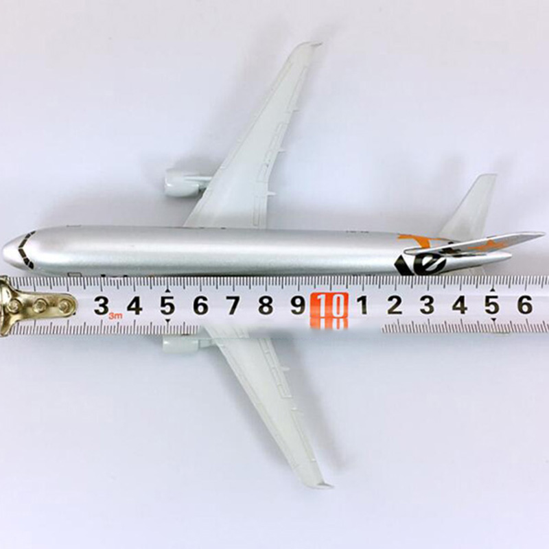 16CM Diecast Aircraft 1:400 Airbus A320-200 model JETSTAR airline W base alloy airplane collectible display Plane collection Toy