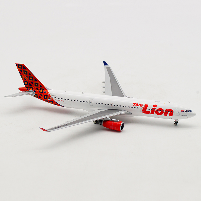 1:400 THAI Lion Support Plane model Airbus A330 Airlines Alloy Aircraft W base wheel Diecast Aircraft landing gear Airplane Toys