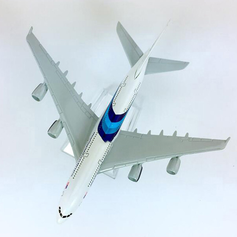 14CM Static aircraft 1:400 Airbus A380-800 model Malaysia airplane landing gear with base alloy plane collectible display toy co