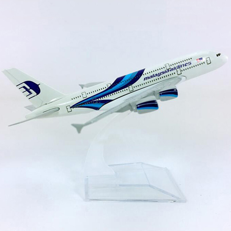 14CM Static aircraft 1:400 Airbus A380-800 model Malaysia airplane landing gear with base alloy plane collectible display toy co