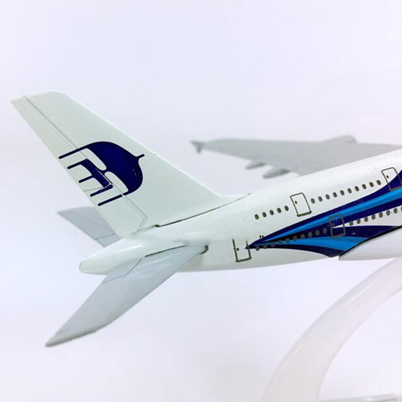 14CM Static aircraft 1:400 Airbus A380-800 model Malaysia airplane landing gear with base alloy plane collectible display toy co