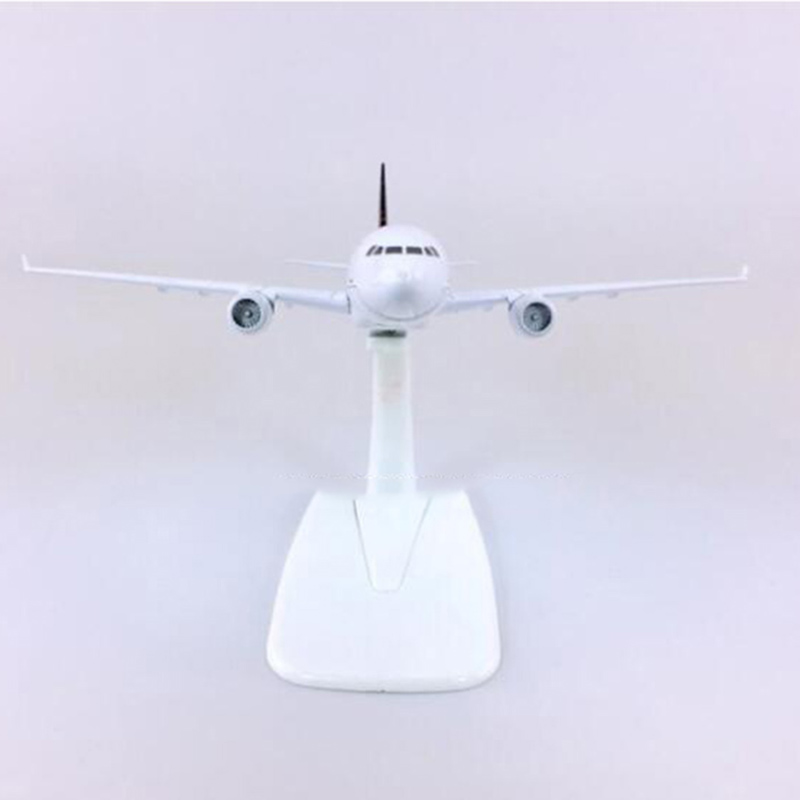 16CM Philippines airplane 1:400 Scale Air Airbus 330-300 model with base alloy aircraft collectible display plane toy model Gift