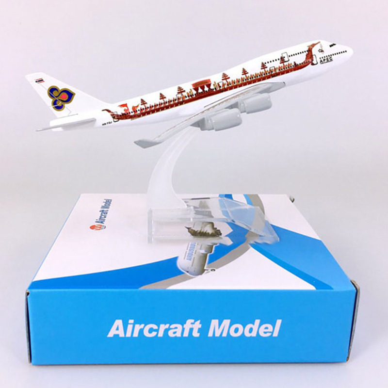 16CM 1:400 Boeing B747-400 model Aircraft 