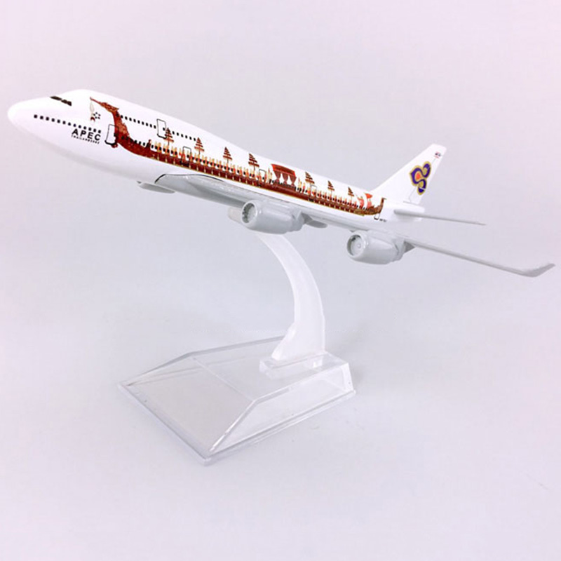 16CM 1:400 Boeing B747-400 model Aircraft 