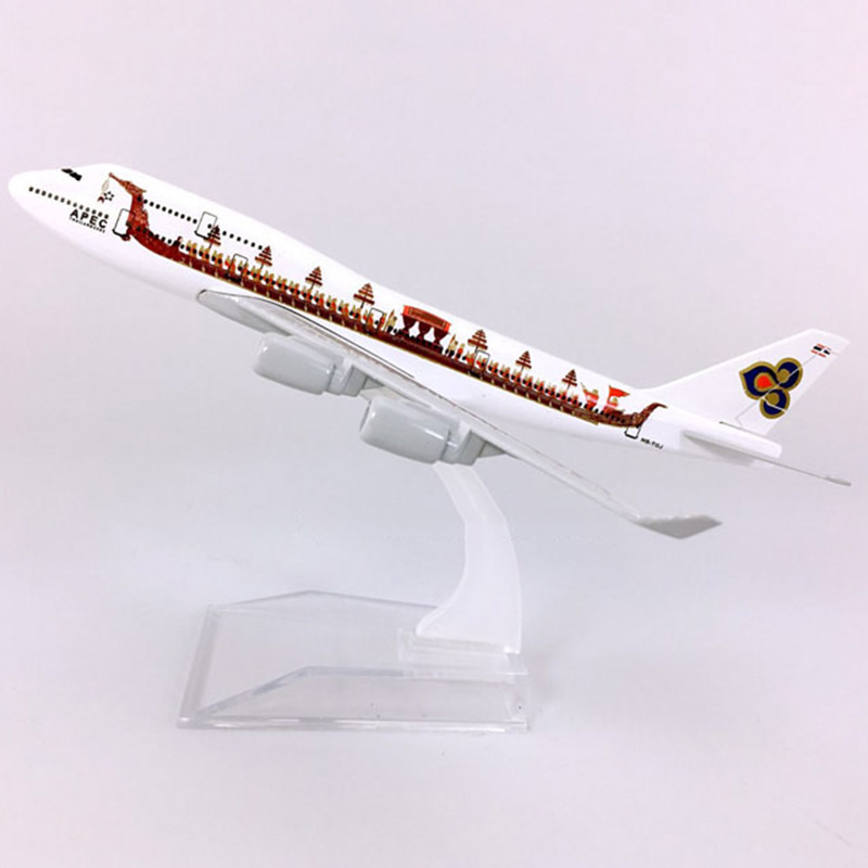 16CM 1:400 Boeing B747-400 model Aircraft 