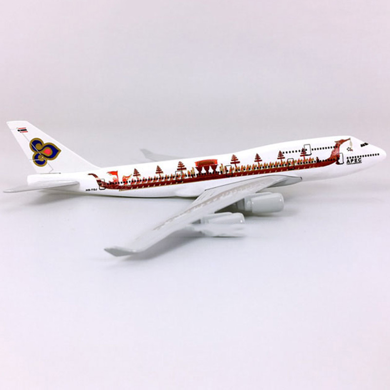 16CM 1:400 Boeing B747-400 model Aircraft 