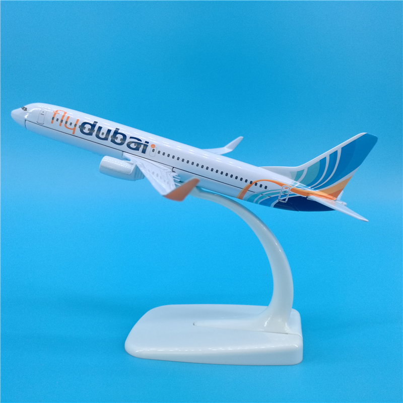 Standing aviation model 16CM1 / 400 scale Boeing B737-800 FLY Dubai Airlines aircraft model die-cast plastic alloy aircraft