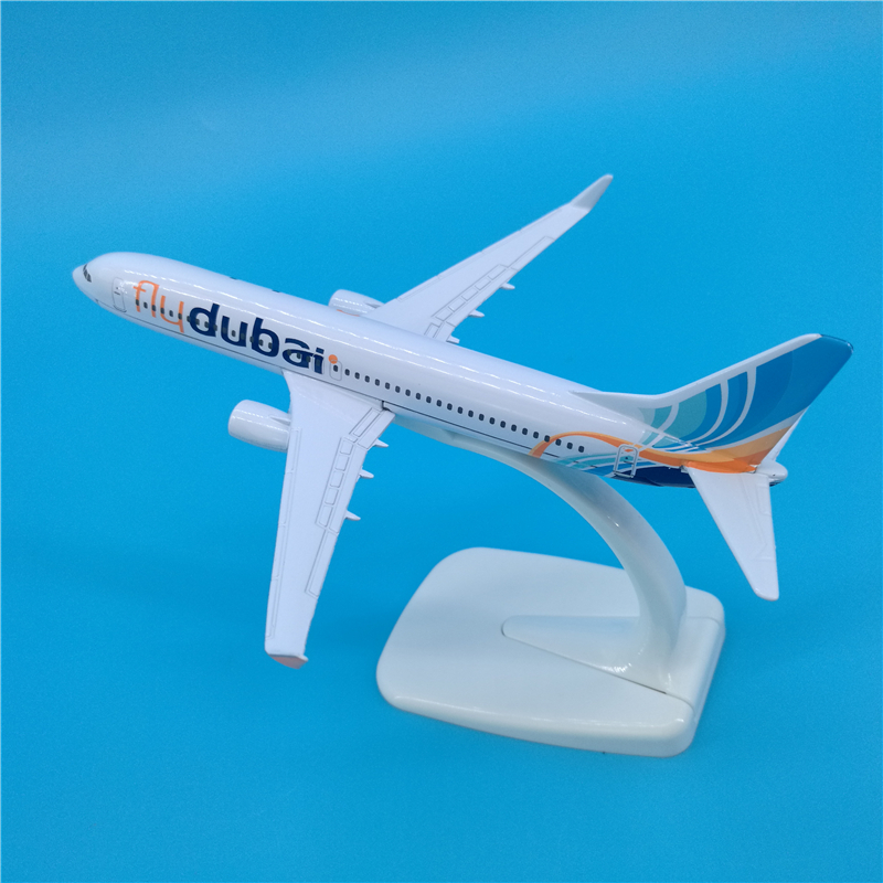 Standing aviation model 16CM1 / 400 scale Boeing B737-800 FLY Dubai Airlines aircraft model die-cast plastic alloy aircraft