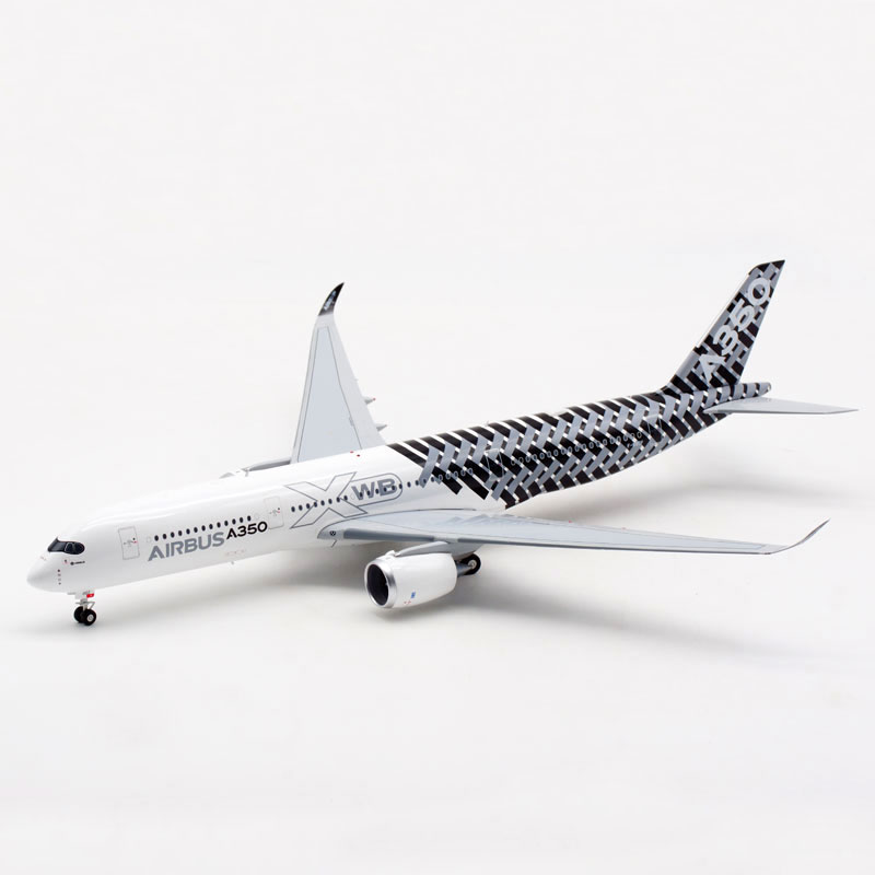 1:200 Air 350 A350-900 airplane aircraft plane alloy model with base landing gear collectible diecast toy collection