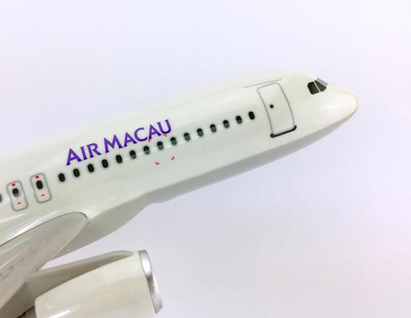 36CM 1:100 Scale Airbus A320-200 Air Airplane Macau airlines model W base aircraft collectible display Plastic plane collection