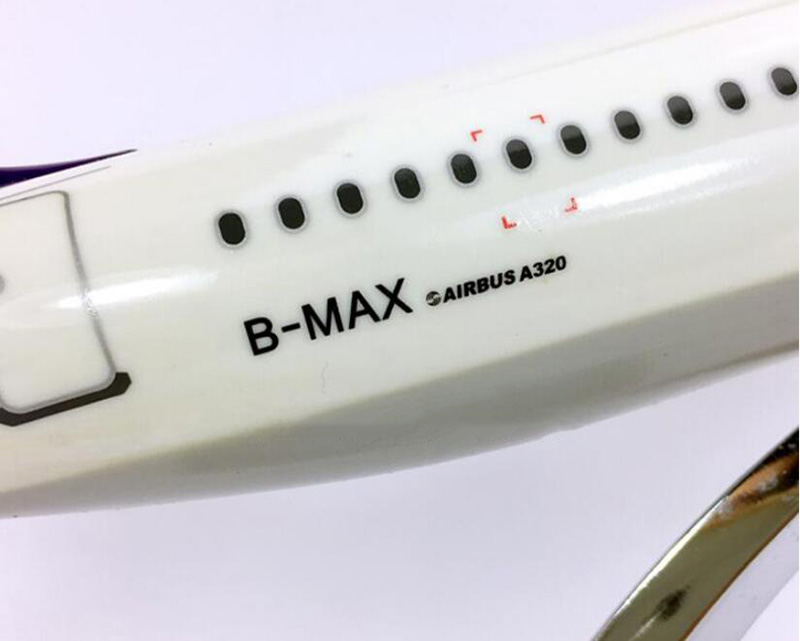36CM 1:100 Scale Airbus A320-200 Air Airplane Macau airlines model W base aircraft collectible display Plastic plane collection