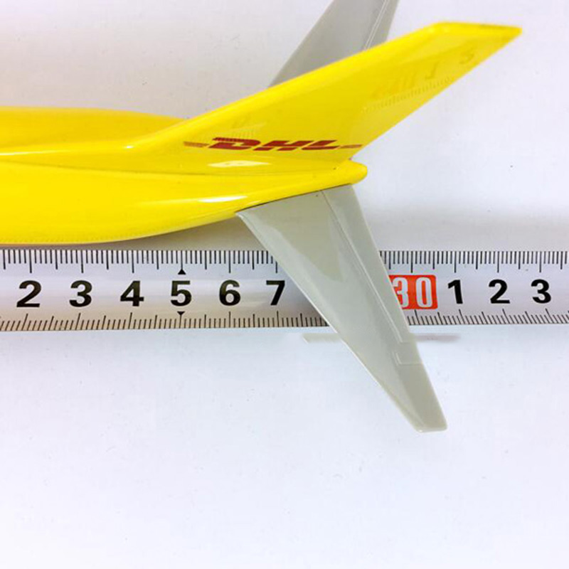30CM Yellow simulation Aircraft 1:230 scale Boeing B737-800 model DHL airline airplane with base diecast alloy plane collectible