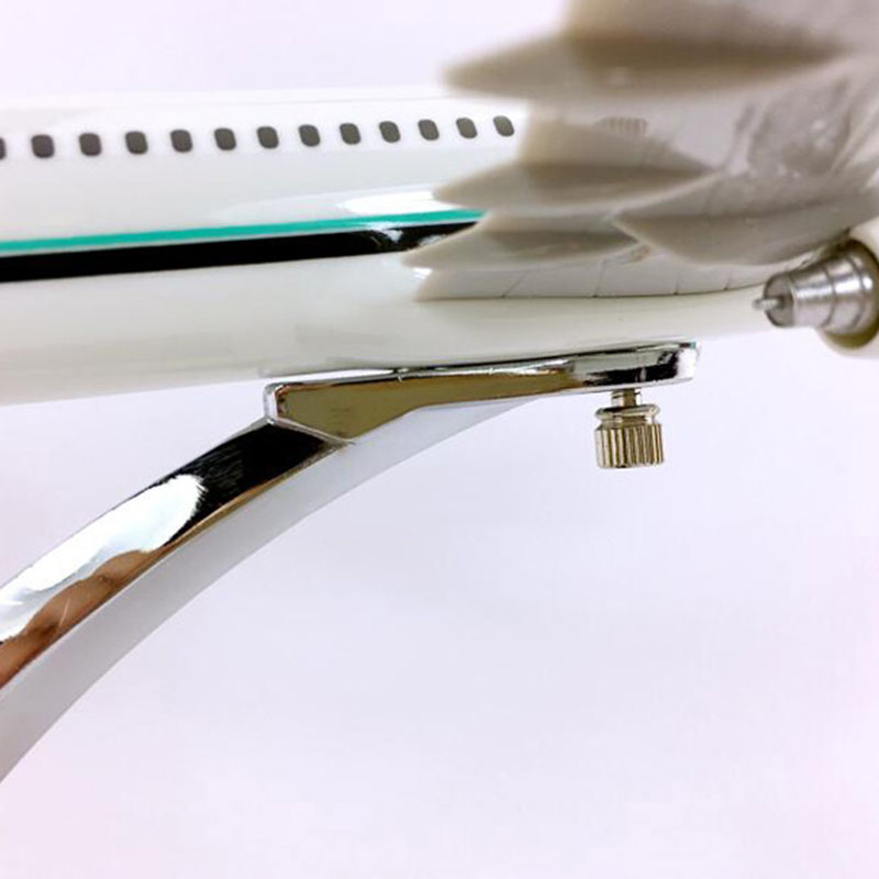 32cm 1/144 Scale Boeing B737-800 Model big ALASKA airlines airplane toys aircraft diecast W base plastic alloy plane collection