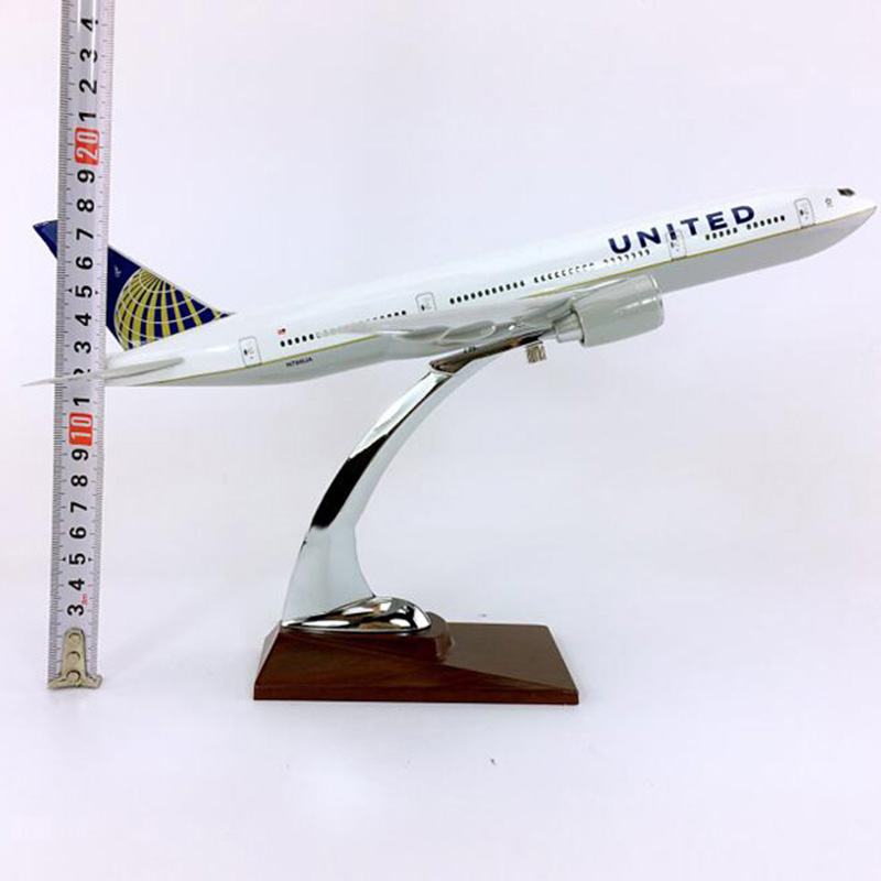 32cm aircraft Boeing 777-300 big United airlines airplane model diecast plastic With base alloy plane gifts for display kids 32cm aircraft Boeing 777-300 big United airlines airplane model diecast plastic With base alloy plane gifts for display kids