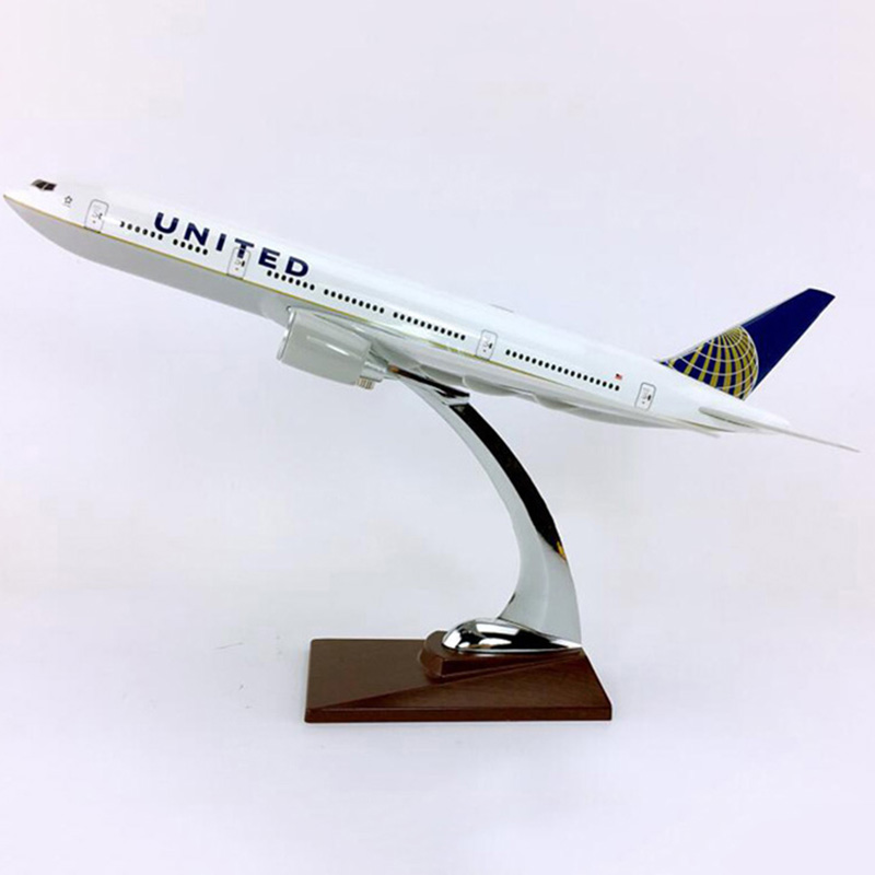 32cm aircraft Boeing 777-300 big United airlines airplane model diecast plastic With base alloy plane gifts for display kids 32cm aircraft Boeing 777-300 big United airlines airplane model diecast plastic With base alloy plane gifts for display kids