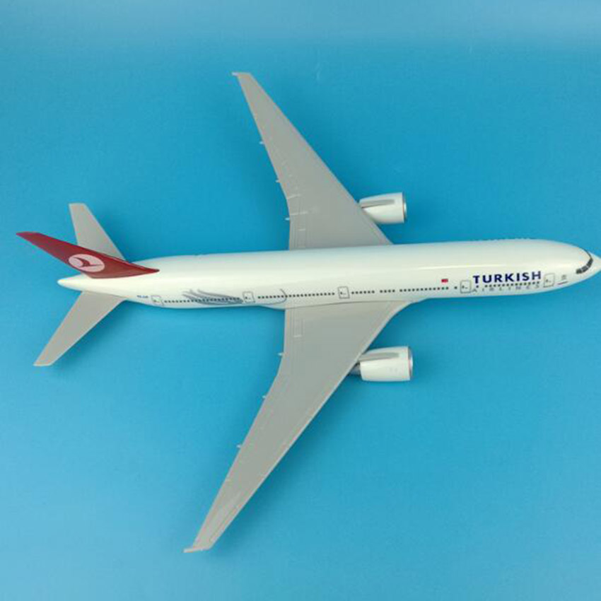 1:200 Scale Boeing B777 32CM Turkish Simulation Aircraft model Turkey airline alloy aircraft toy W base Plastic planecollectible