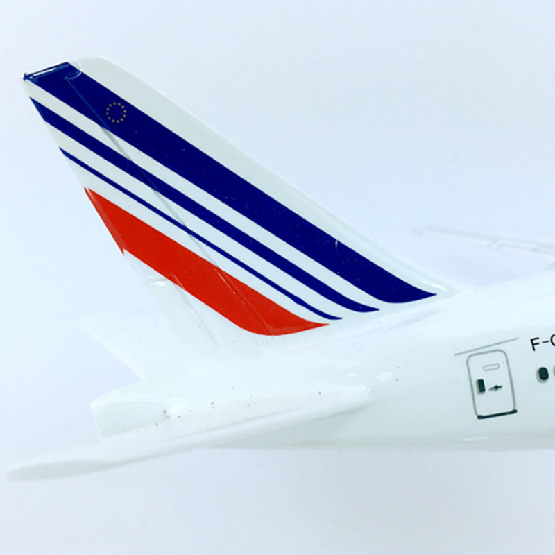 30CM simulation Aircraft 1:200 Boeing B777-200 model Air France airlines airplane W base plastic diecast alloy plane collectible