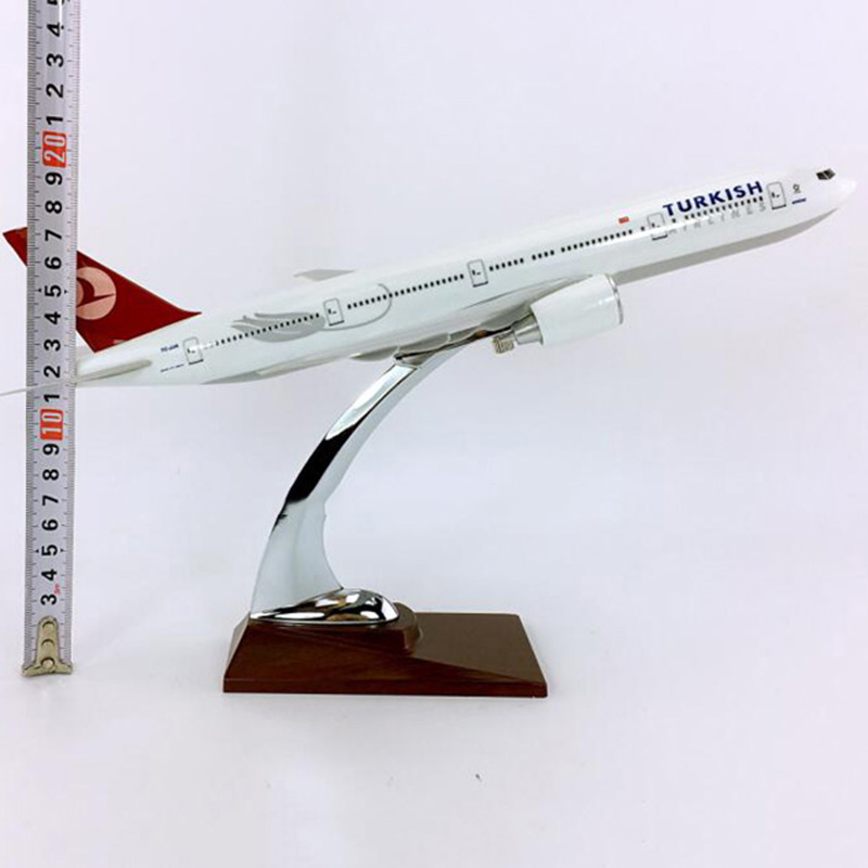 32cm simulation Boeing 777-300 big Turkey airlines airplane model toy aircraft diecast plastic With base alloy plane collectible