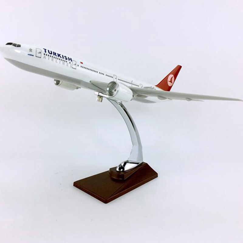 32cm simulation Boeing 777-300 big Turkey airlines airplane model toy aircraft diecast plastic With base alloy plane collectible