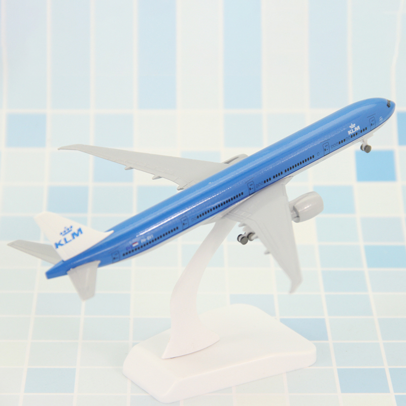18CM Diecast 1:400 Scale Alloy Aircraft B777 Model Air KLM Airplane with Base Landing Gear Plane Display Toy Model Collection 18CM Diecast 1:400 Scale Alloy Aircraft B777 Model Air KLM Airplane with Base Landing Gear Plane Display Toy Model Collection