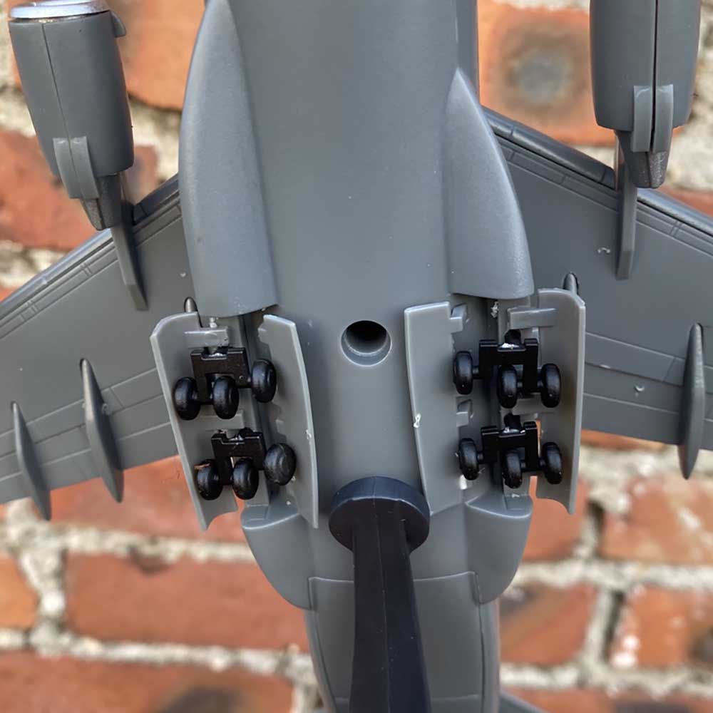 1:200 Scale U.S. Air Globe Overlord C-17 Alloy Military Transport Aircraft Model Metal Toy Collectible Gift Souvenir Display 1:200 Scale U.S. Air Globe Overlord C-17 Alloy Military Transport Aircraft Model Metal Toy Collectible Gift Souvenir Display