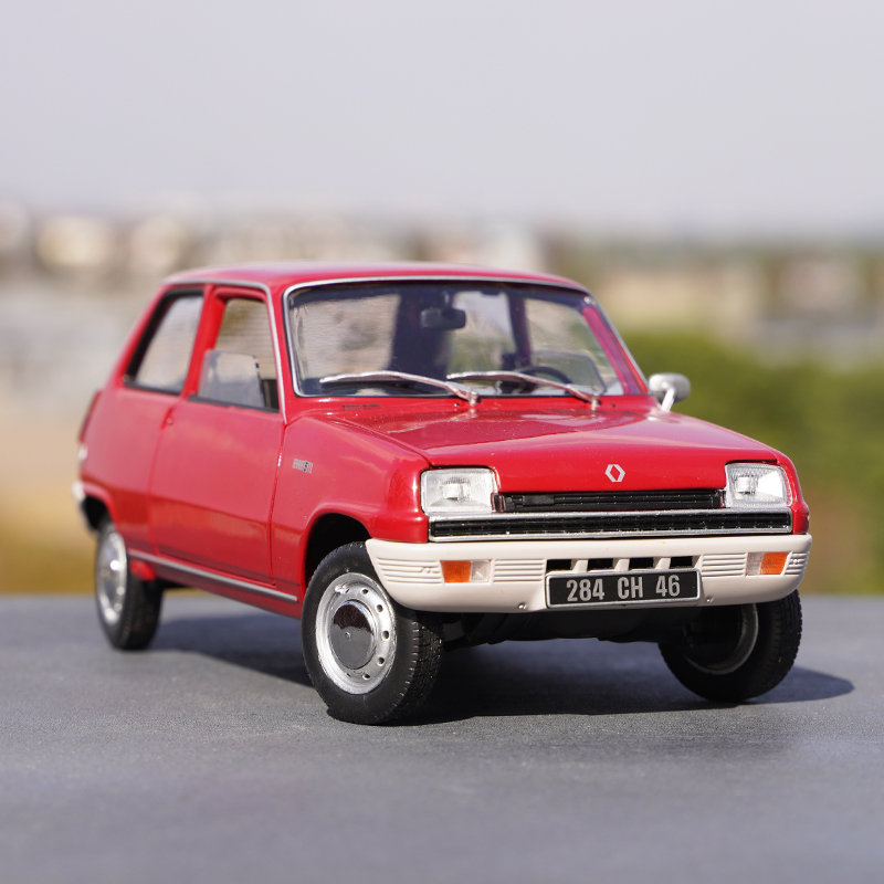 Diecast 1:18 Scale Alloy 1976 5 Alpine Car Simulation Model Metal Diecast Toys Vehicle for Collection Gift Collectible Souvenir Diecast 1:18 Scale Alloy 1976 5 Alpine Car Simulation Model Metal Diecast Toys Vehicle for Collection Gift Collectible Souvenir
