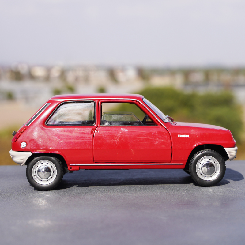 Diecast 1:18 Scale Alloy 1976 5 Alpine Car Simulation Model Metal Diecast Toys Vehicle for Collection Gift Collectible Souvenir Diecast 1:18 Scale Alloy 1976 5 Alpine Car Simulation Model Metal Diecast Toys Vehicle for Collection Gift Collectible Souvenir