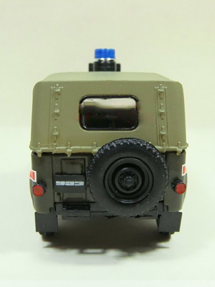 Diecast 1:43 Scale Ya3-468 Former Soviet Union Russian Police Car Model Alloy Toy Model Metal Vehicle Collection Souvenir