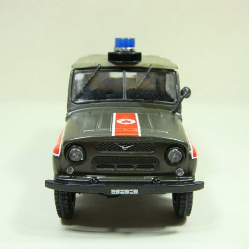 Diecast 1:43 Scale Ya3-468 Former Soviet Union Russian Police Car Model Alloy Toy Model Metal Vehicle Collection Souvenir