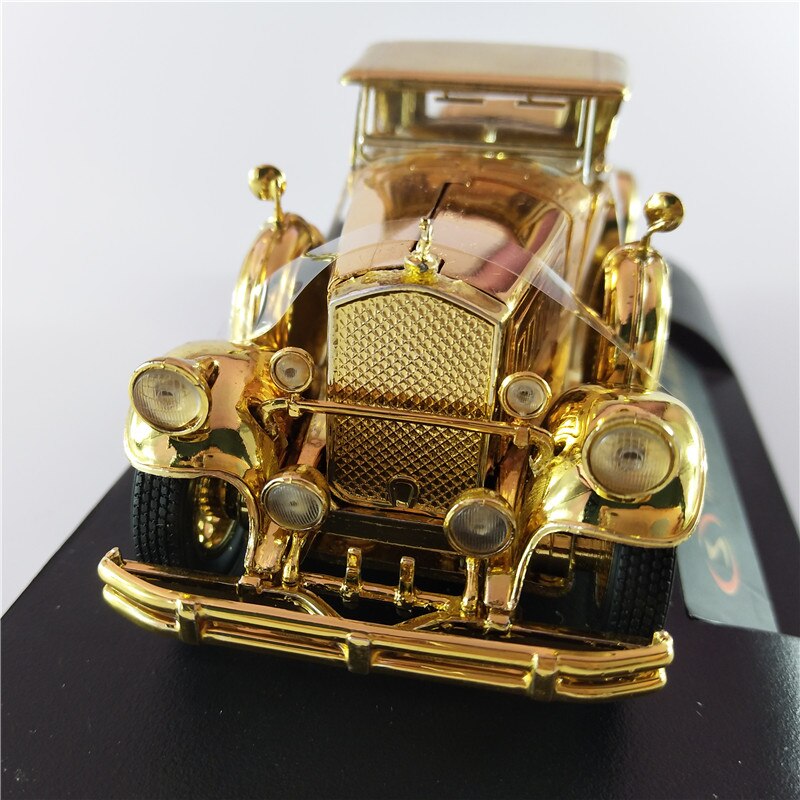 1:32 Scale Classic Antique Car Cadillac Electroplating Alloy Simulation Collection Toy Car Diecast Model For Decoration Fan Gift
