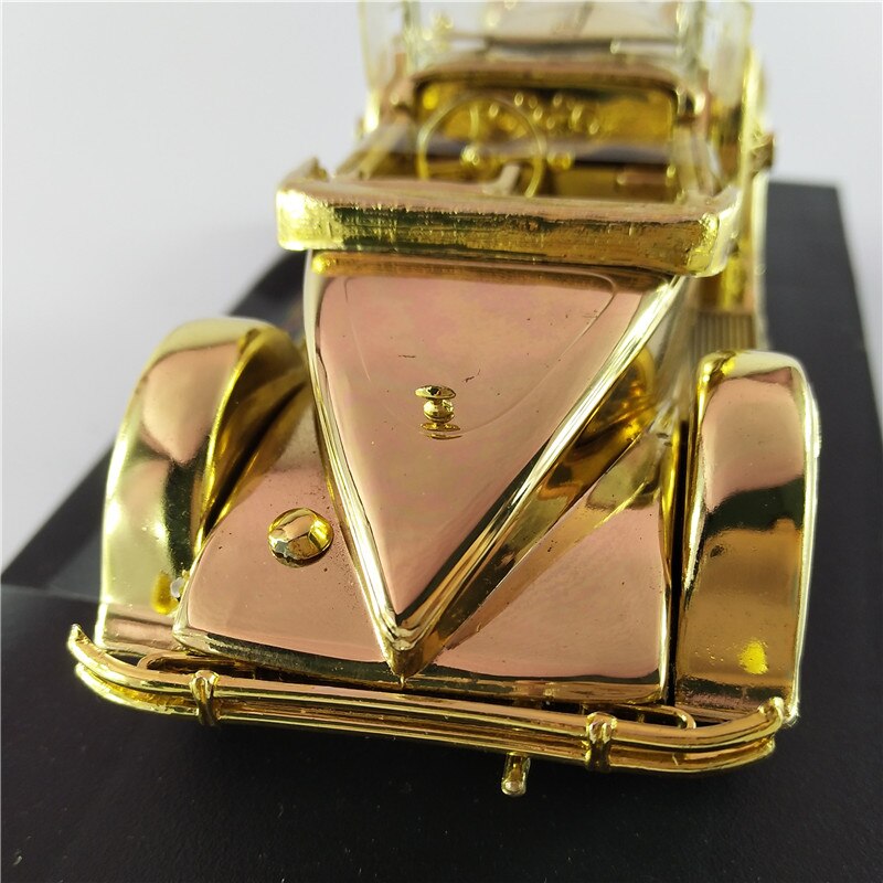1:32 Scale Classic Antique Car Cadillac Electroplating Alloy Simulation Collection Toy Car Diecast Model For Decoration Fan Gift