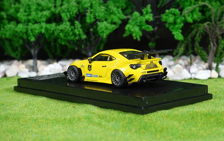 1:64 Scale Toyota Gt86 Touring Car Sports Car Anti-real Alloy Die-cast Car Model Adult Collection Toy Gift Home Bar Decoration