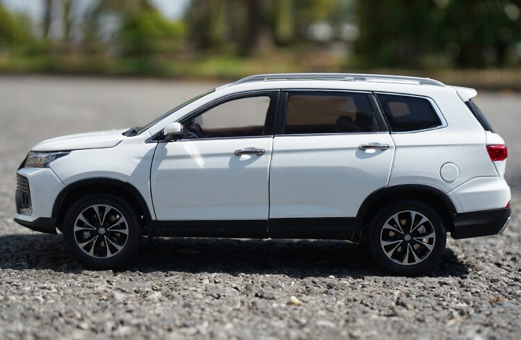 Beiqi Magic Speed S7l Car Model 1:18 Scale Off-road Vehicle Alloy Simulation Car Collection Model Static Display Decorate Hot Beiqi Magic Speed S7l Car Model 1:18 Scale Off-road Vehicle Alloy Simulation Car Collection Model Static Display Decorate Hot