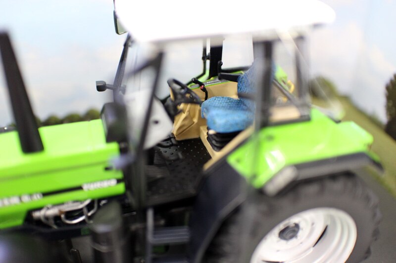 Diecasting 1:32 Scale Deutz Tractor Agricultural Machinery Model Alloy Simulation Engineering Truck Towed Static Decoration Gift Diecasting 1:32 Scale Deutz Tractor Agricultural Machinery Model Alloy Simulation Engineering Truck Towed Static Decoration Gift