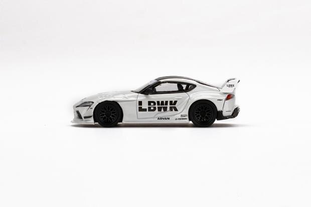 Die Casting 1/64 Scale Toyota GR Supra White Alloy Car Metal Simulation Model Furniture Ornament Kids Toy Gift Fan Souvenir