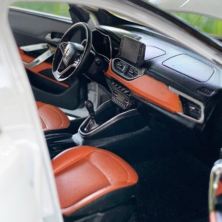 Die-cast 1:18 Scale Baojun 530 510 Off-road Suv Alloy Simulation Car Model Adult Collection Toys Kids Holiday Gifts Static Car Die-cast 1:18 Scale Baojun 530 510 Off-road Suv Alloy Simulation Car Model Adult Collection Toys Kids Holiday Gifts Static Car