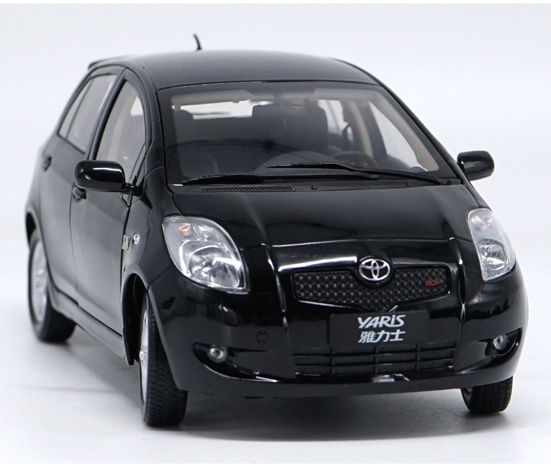 Adult Collectible Toy Car Metal Model 1:18 Scale GAC Toyota TOYOTA Alloy Simulation Die-casting Car Model Fans Gifts Souvenirs Adult Collectible Toy Car Metal Model 1:18 Scale GAC Toyota TOYOTA Alloy Simulation Die-casting Car Model Fans Gifts Souvenirs