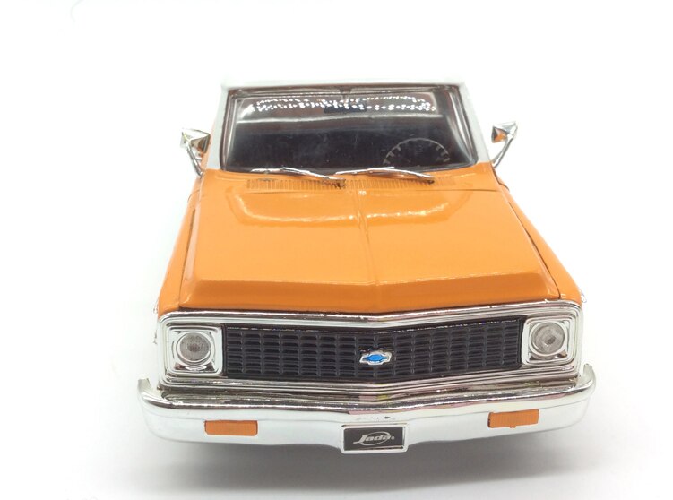 1:24 Scale 1972 Chevrolet Classic Pickup Truck Die-cast Alloy Simulation Car Toy Model Collection Decorative Ornaments Display 1:24 Scale 1972 Chevrolet Classic Pickup Truck Die-cast Alloy Simulation Car Toy Model Collection Decorative Ornaments Display