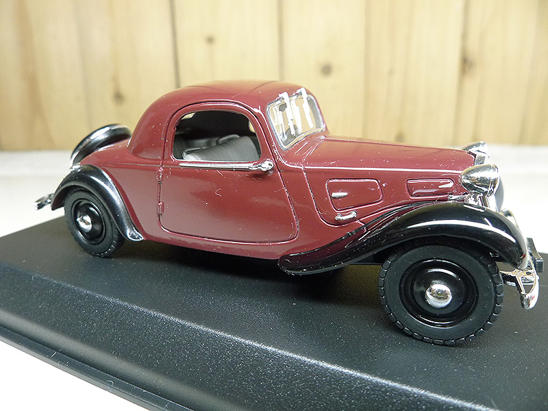 Diecast 1:43 Scale Citroen Traction 7C 1937 Citroen Classic Car Sedan Model French Norev Collectible Souvenir Hot Alloy Toy Diecast 1:43 Scale Citroen Traction 7C 1937 Citroen Classic Car Sedan Model French Norev Collectible Souvenir Hot Alloy Toy