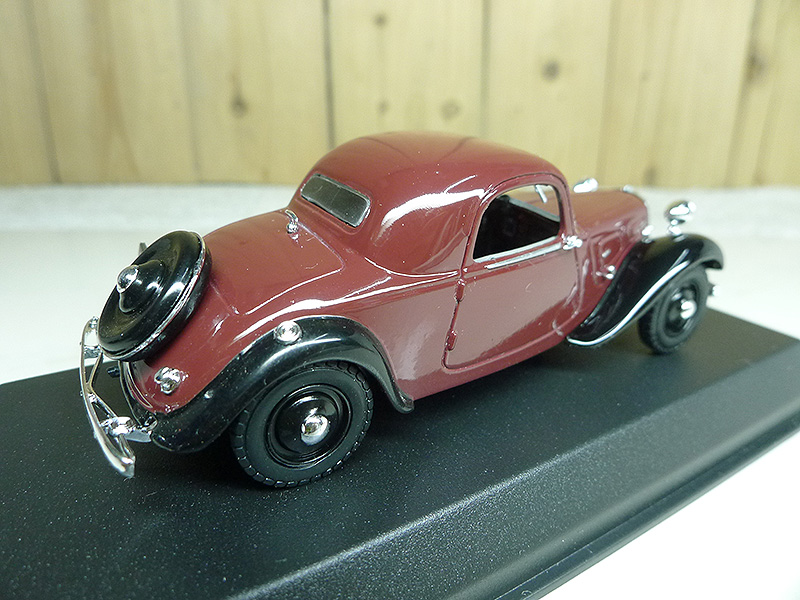 Diecast 1:43 Scale Citroen Traction 7C 1937 Citroen Classic Car Sedan Model French Norev Collectible Souvenir Hot Alloy Toy Diecast 1:43 Scale Citroen Traction 7C 1937 Citroen Classic Car Sedan Model French Norev Collectible Souvenir Hot Alloy Toy