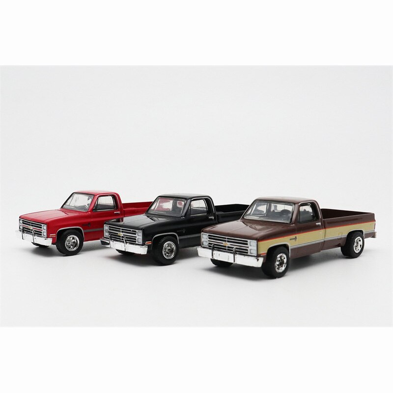 Greenlight 1:64 Scale Small Truck Pickup Truck Alloy Car Simulation Model 1986 Chevrolet K-30 Static Ornaments Kids Toy Souvenir